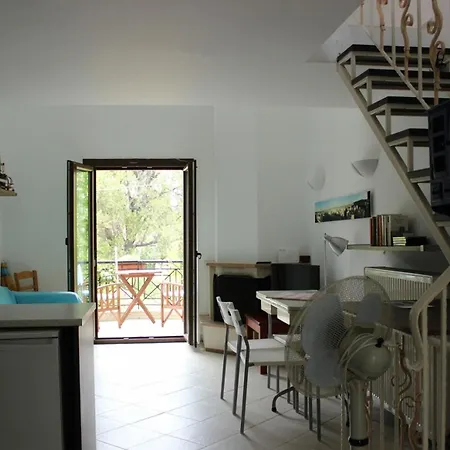 House With 3 Bedrooms In Nikiti, With Wonderful Sea View, Enclosed Gar *